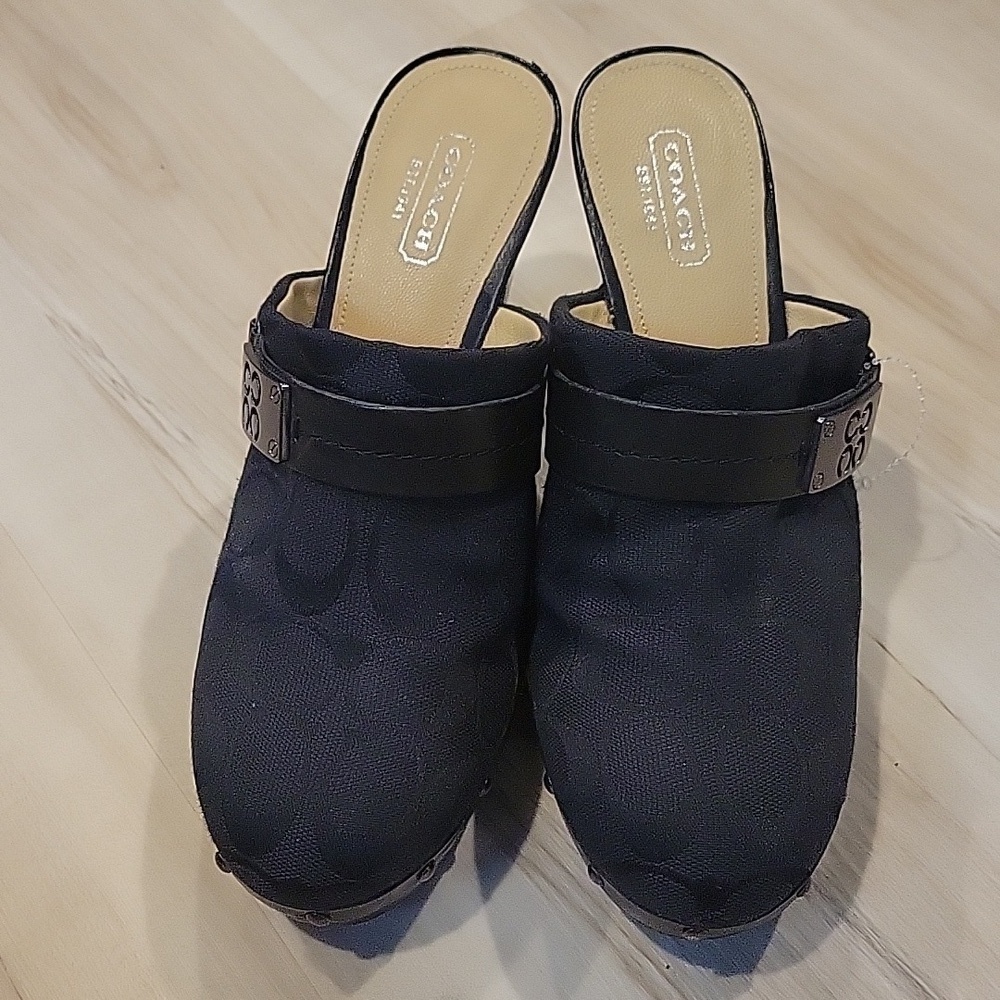 COACH Black Ivy C Signature Logo Fabric Clogs Mules Wooden Heels 7. - Picture 3 of 10